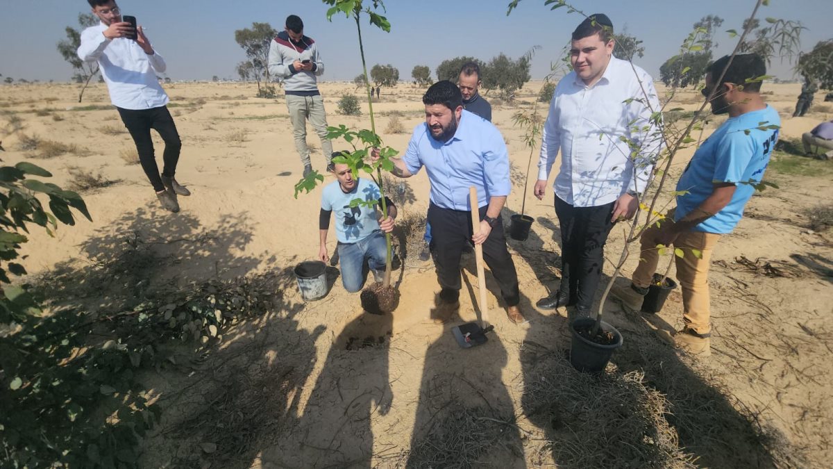 חבר הכנסת אלמוג כהן, אמש ביער יתיר. קרדיט - צילום פרטי