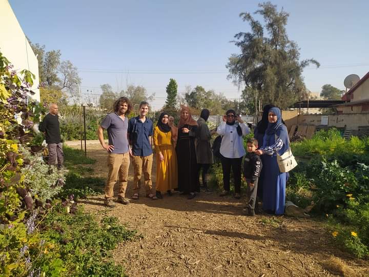 .קבוצת הצעירות מרהט המקימות גינות קהילתיות בעירן עת הגעתן לב"ש. תוכן גולשים, שימוש לפי סעיף 27 א' בחוק זכויות היוצרים 