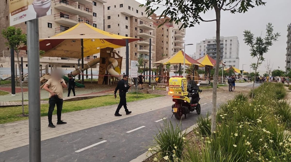 הפארק לאחר שנפגע. קרדיט דוברות מד"א 