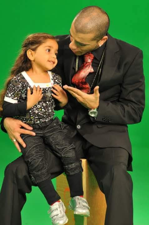 דניאל עם אבא בילדות