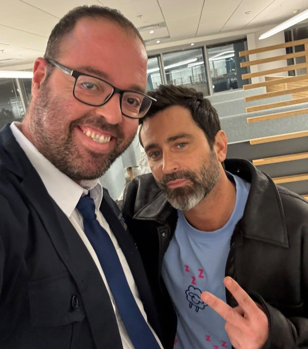 יהודה לוי וקובי אדרת בצילומי פרסומת. צילום: פרטי