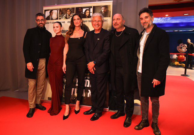 מאי קורץ בפרימיירה ללוחמות ללא גבול. צילום: גלעד זקס