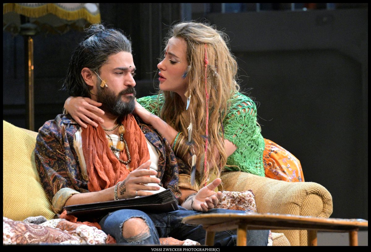 מאי קורץ בתיאטרון. צילום: יוסי תבור